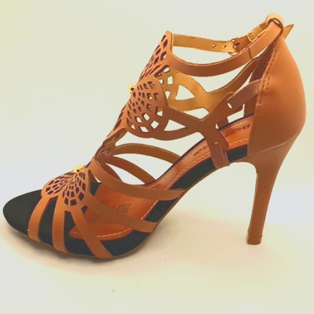 Botterro heels. Beautiful. Excellent  condition